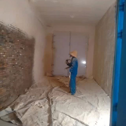 聚氨酯噴涂機冷庫保溫發泡(圖2) 冷庫保溫發泡現場發泡施工案例